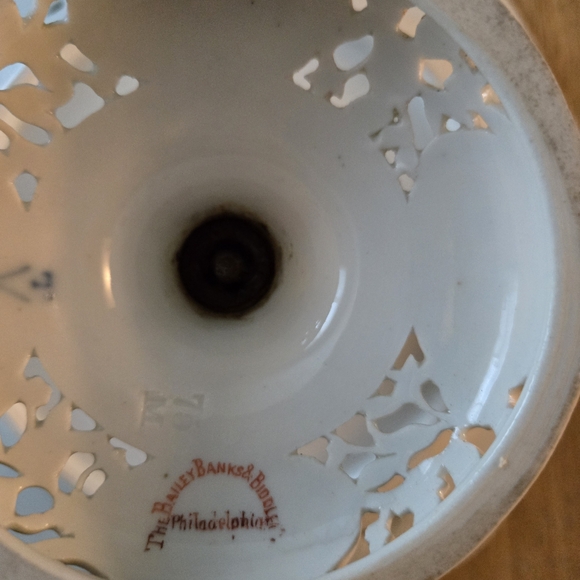 Vintage Floral Dinner Plate with Gold Accents - Picture 2 of 2